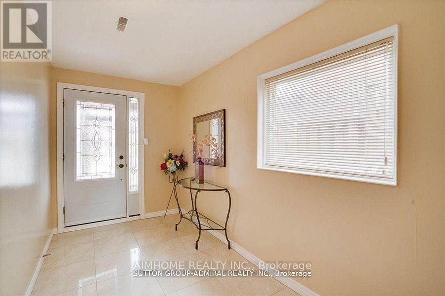 39 Keyworth (Ground Floor) Trail, Toronto, Ontario  M1S 2V2 - Photo 8 - E13886172