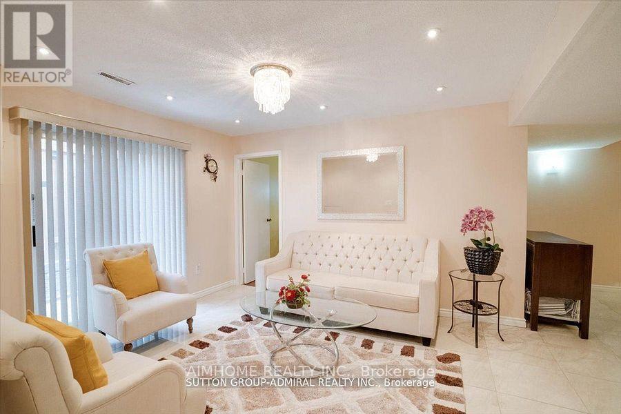 39 Keyworth (Ground Floor) Trail, Toronto, Ontario  M1S 2V2 - Photo 9 - E13886172
