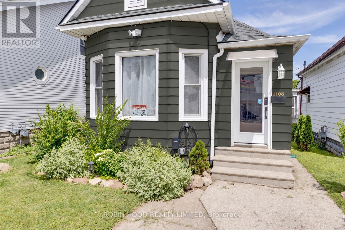 1108 Assumption Street, Windsor, Ontario  N9A 3C4 - Photo 2 - X13886188