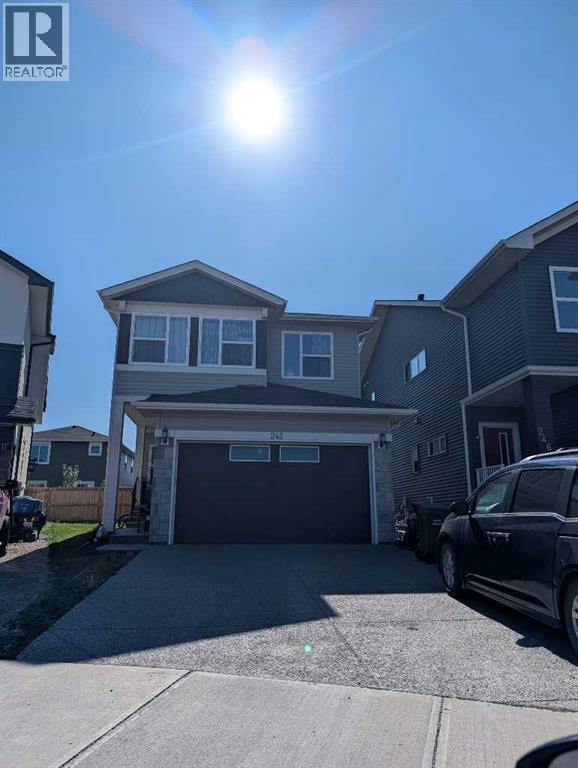 242 Savanna Close NE