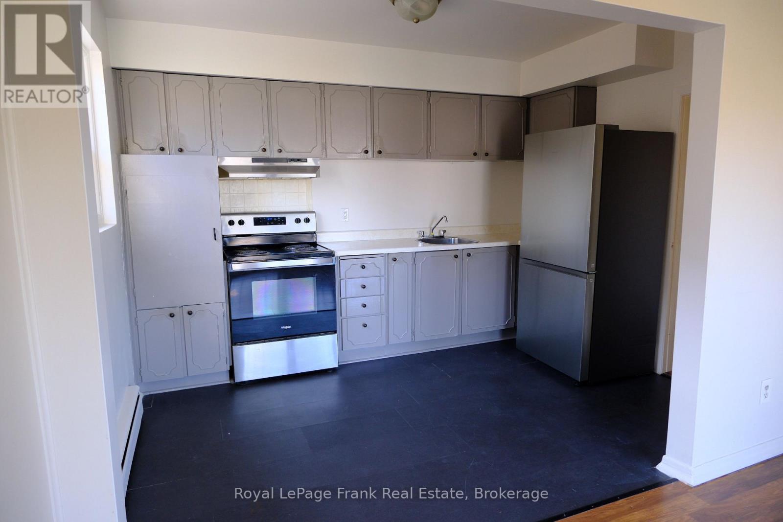 3 - 365 Elgin Court, Oshawa (Mclaughlin), Ontario  L1J 2P5 - Photo 6 - E13886208