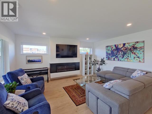 7295 Edgehill Crescent, Powell River, British Columbia  V8A 0V8 - Photo 19 - 20261