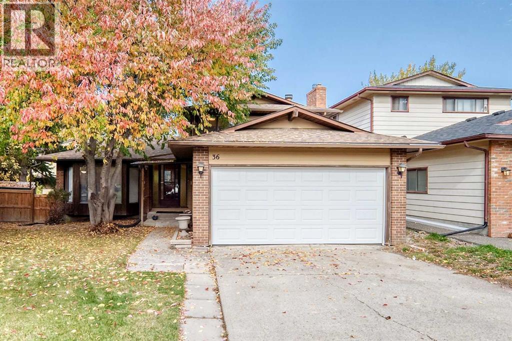 36 Berkshire Mews NW, Calgary, Alberta