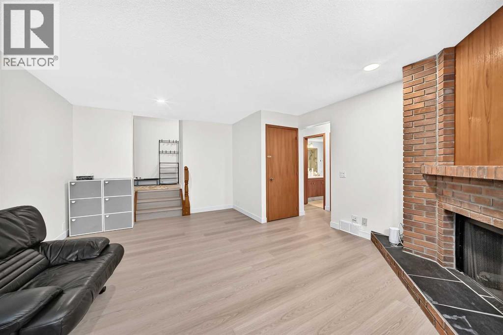 36 Berkshire Mews NW, Calgary, Alberta  T3K 1Z6 - Photo 33 - A2350222