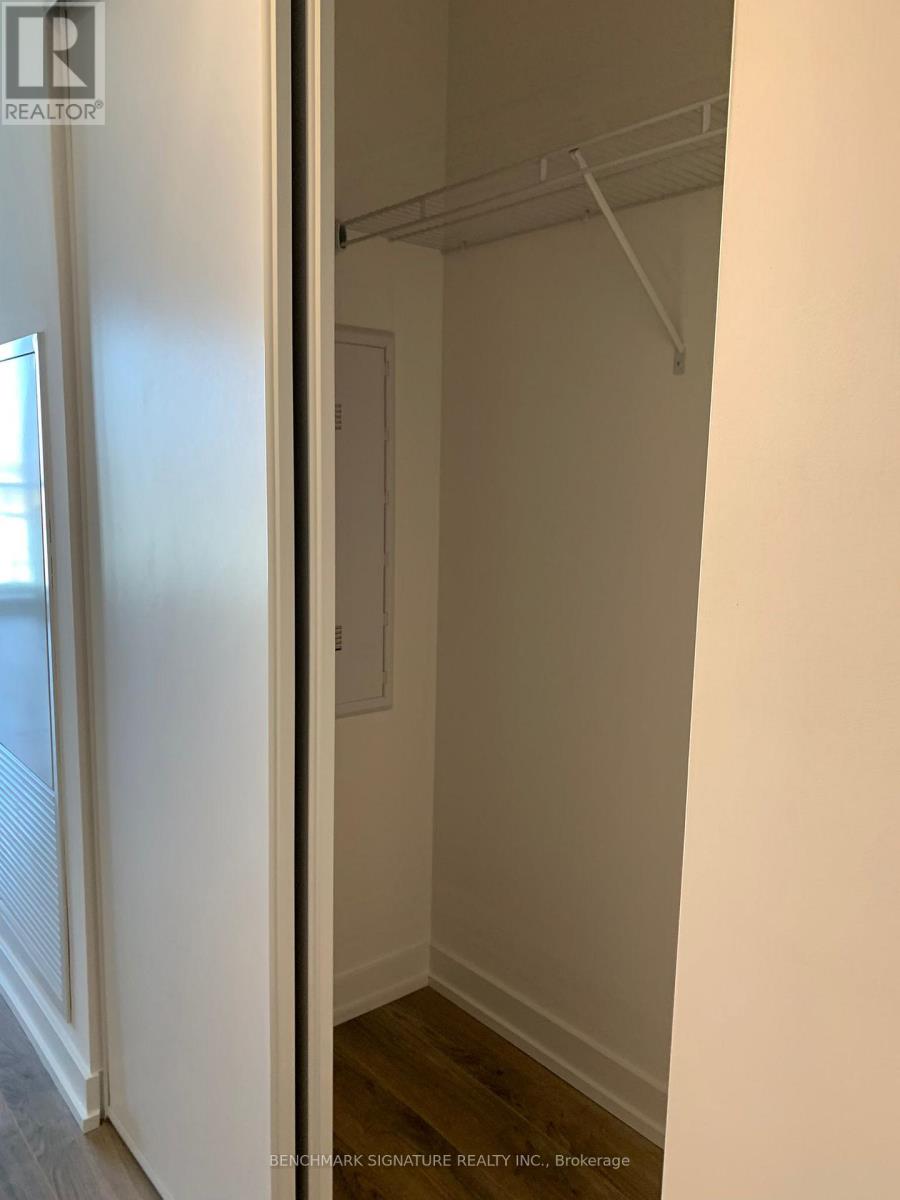 1717 - 20 Edward Street, Toronto, Ontario  M5G 0C5 - Photo 3 - C13886230
