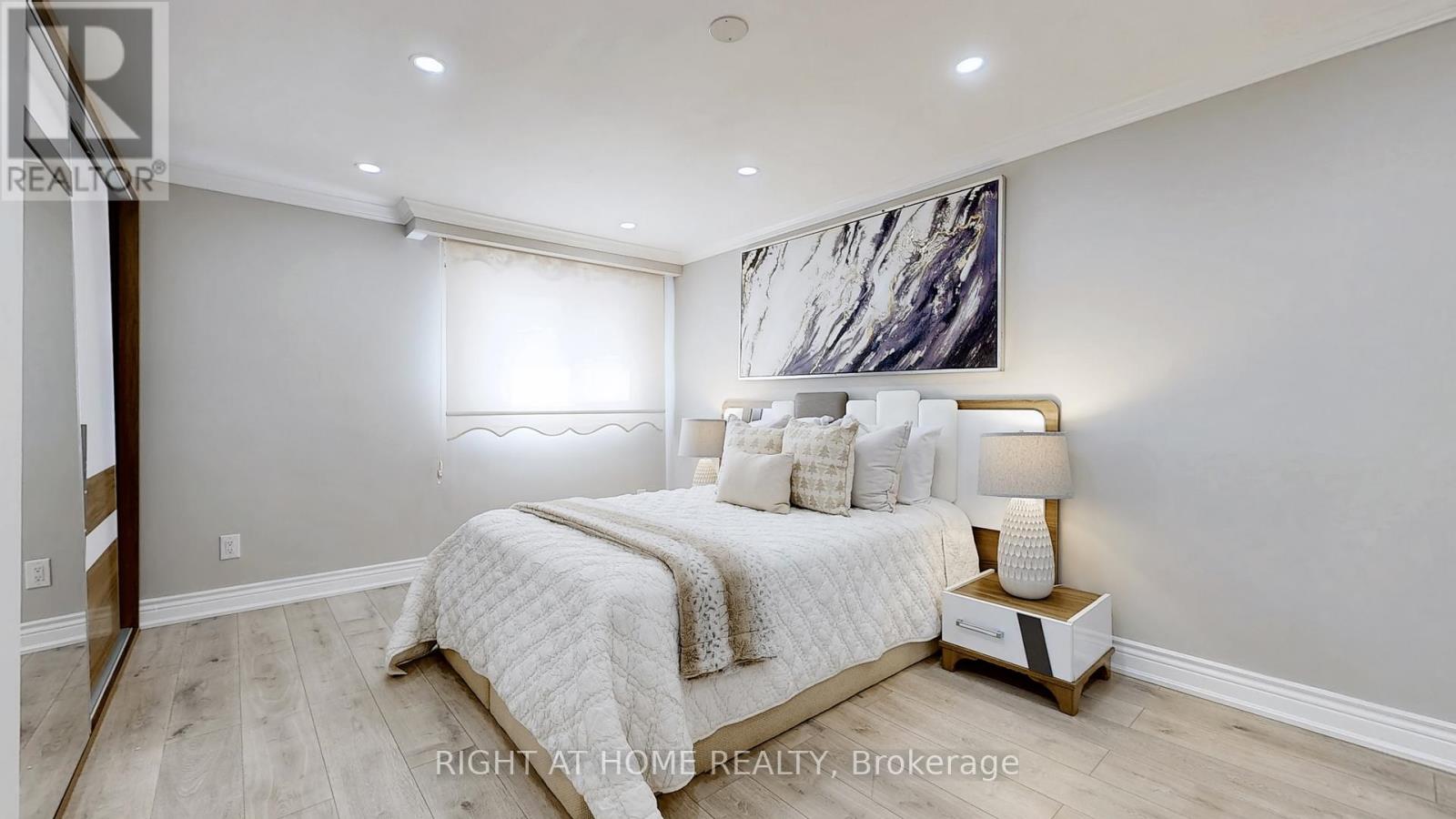 12a Kenmore Avenue, Toronto, Ontario  M1K 1B4 - Photo 16 - E13886226