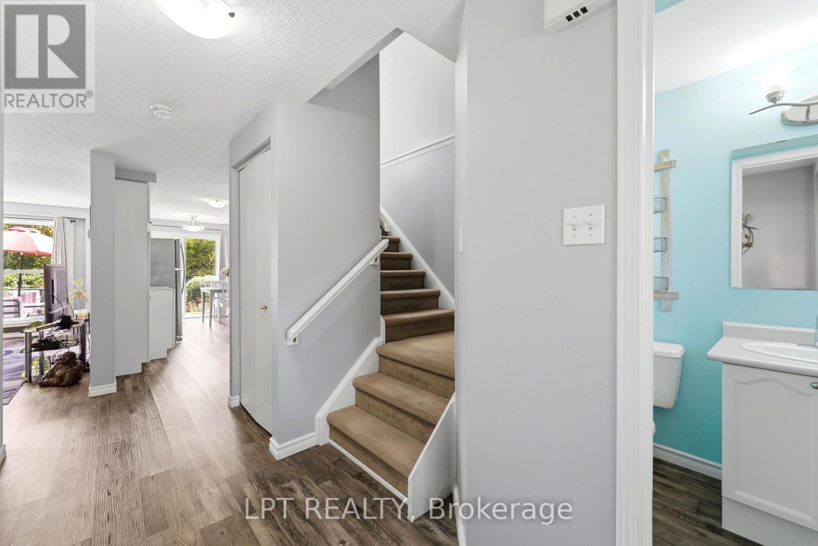 232 Tait Crescent, Centre Wellington, Ontario  N1M 3P6 - Photo 15 - X13886232