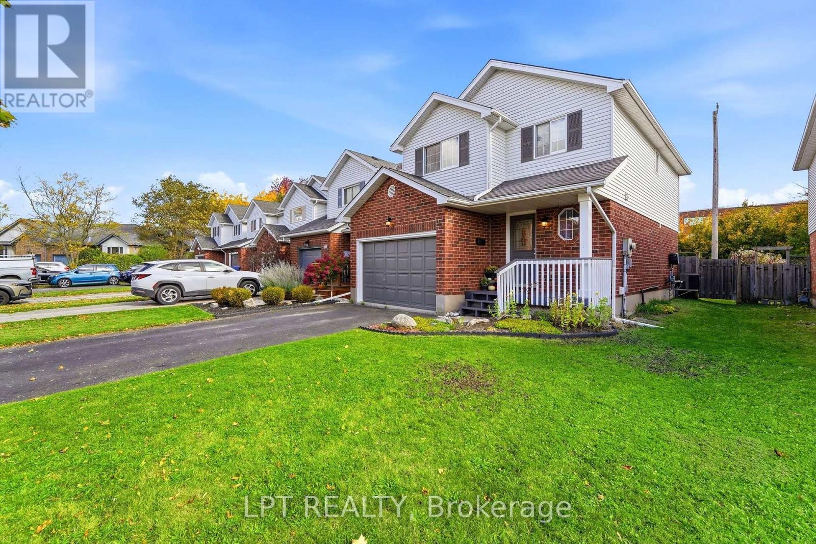 232 Tait Crescent, Centre Wellington, Ontario  N1M 3P6 - Photo 3 - X13886232