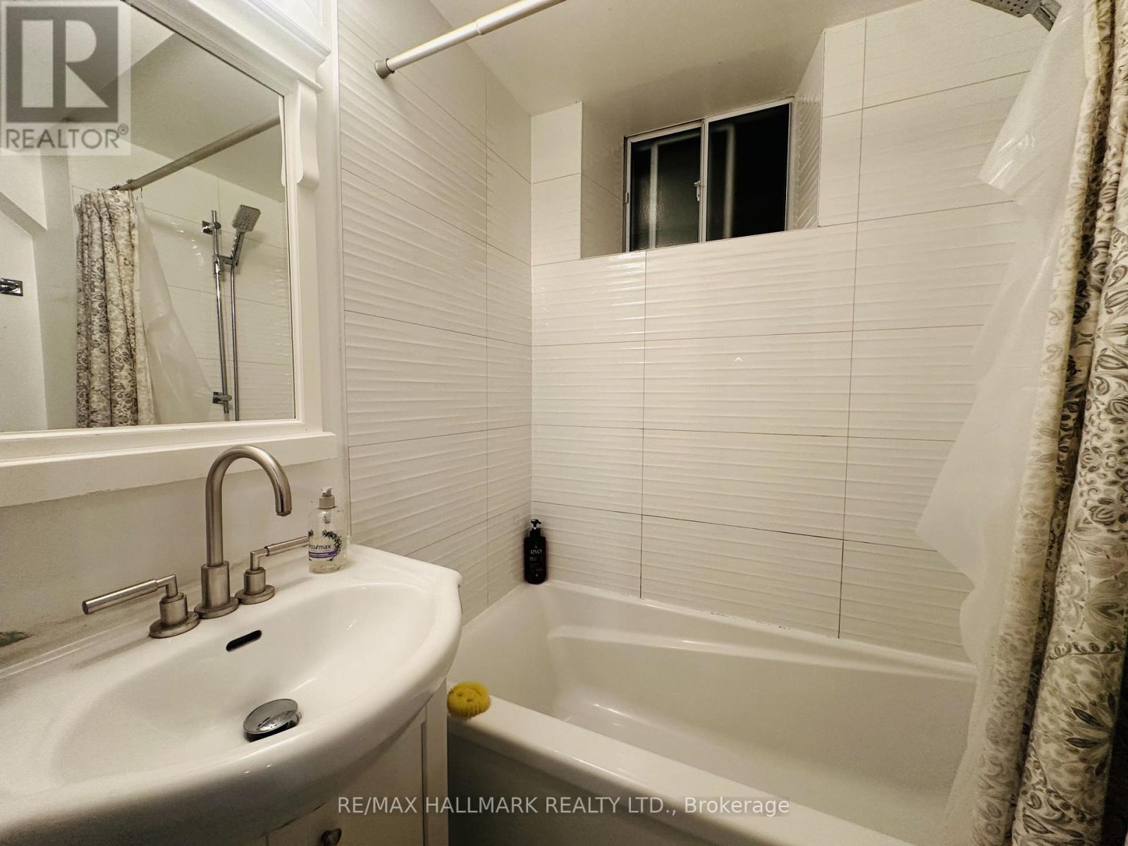 Lower - 193 Heath Street W, Toronto, Ontario  M4V 1V3 - Photo 15 - C13886248