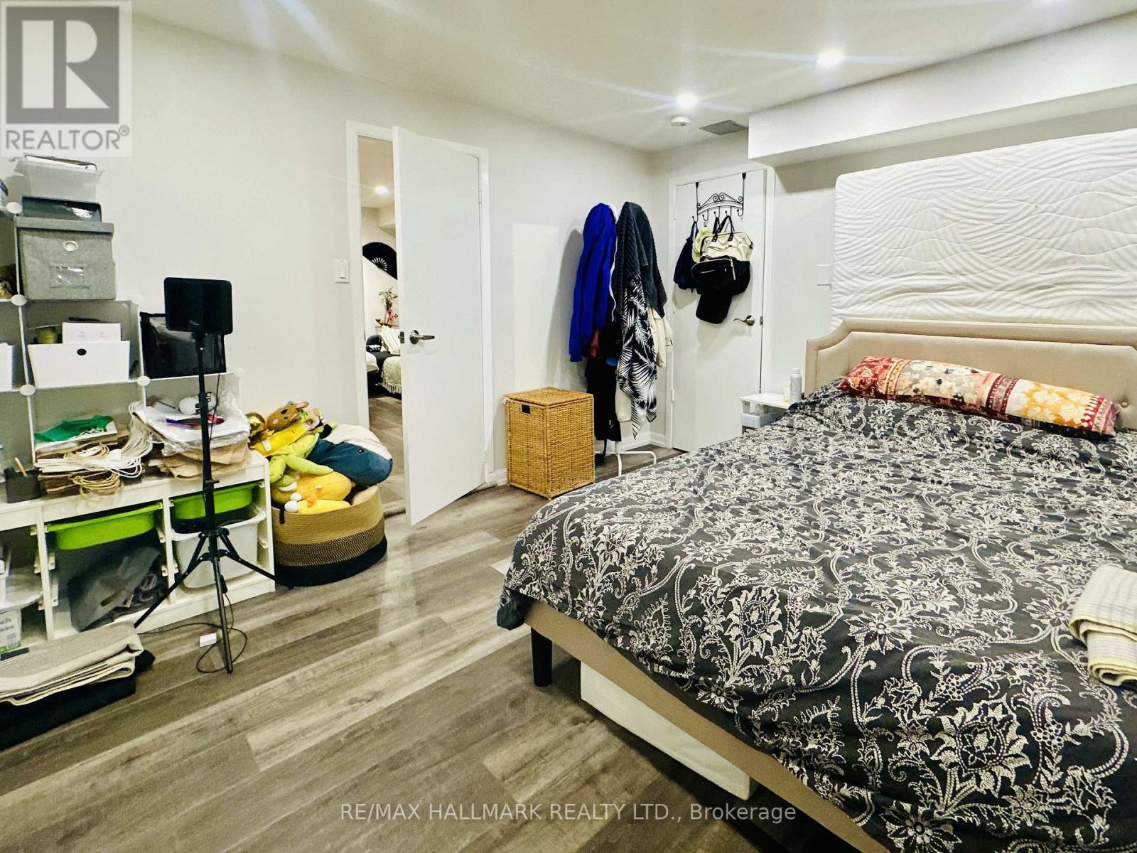Lower - 193 Heath Street W, Toronto, Ontario  M4V 1V3 - Photo 8 - C13886248