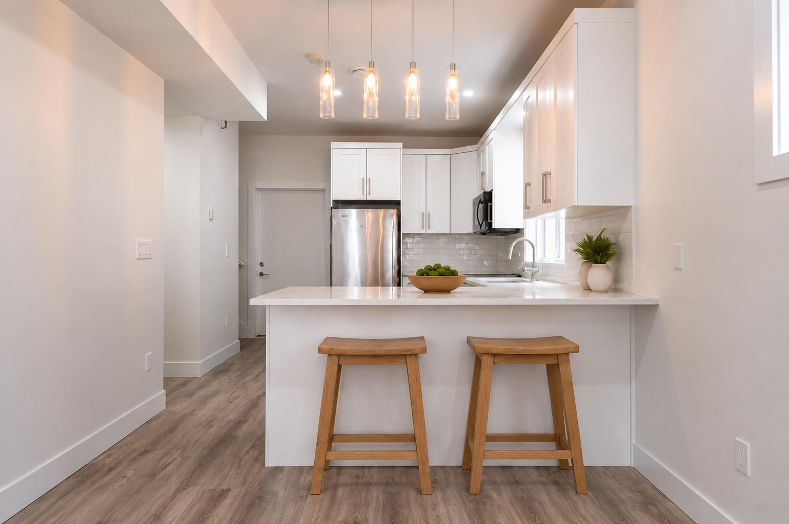 23 750 HOT SPRINGS ROAD|Harrison Hot Springs