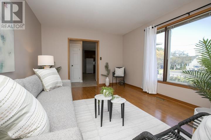403 Sydenham Rd, Sault Ste. Marie, Ontario  P6C 2X8 - Photo 17 - SM262684