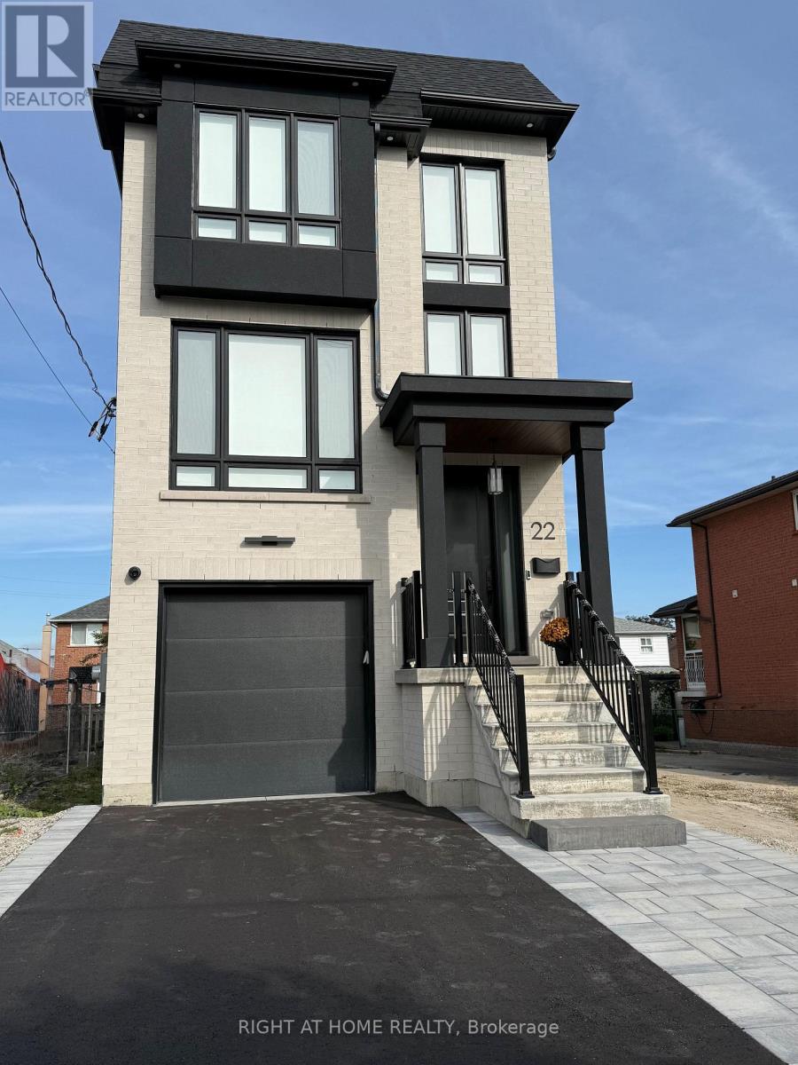 20 Maple Bush Avenue, Toronto, Ontario  M9N 1S6 - Photo 3 - W13873720