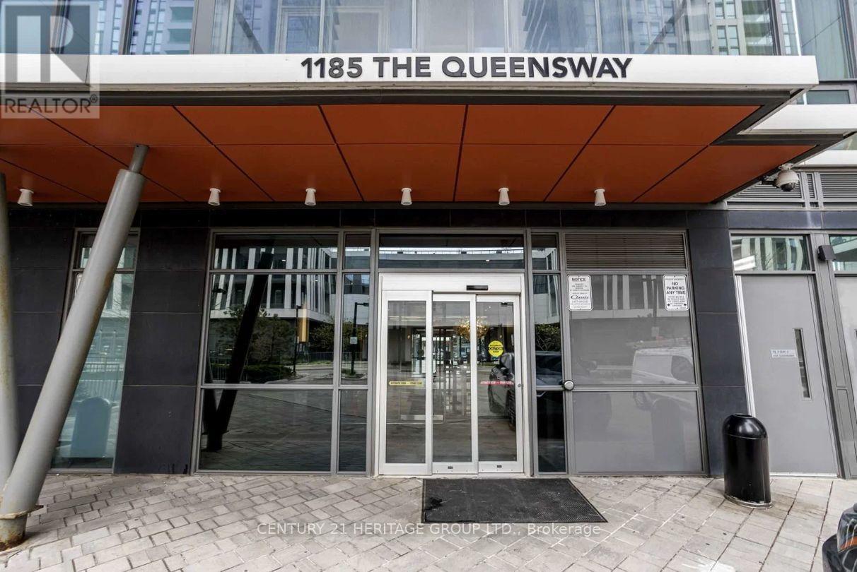 1017 - 1185 The Queensway Avenue, Toronto, Ontario  M8Z 0C6 - Photo 3 - W13886292