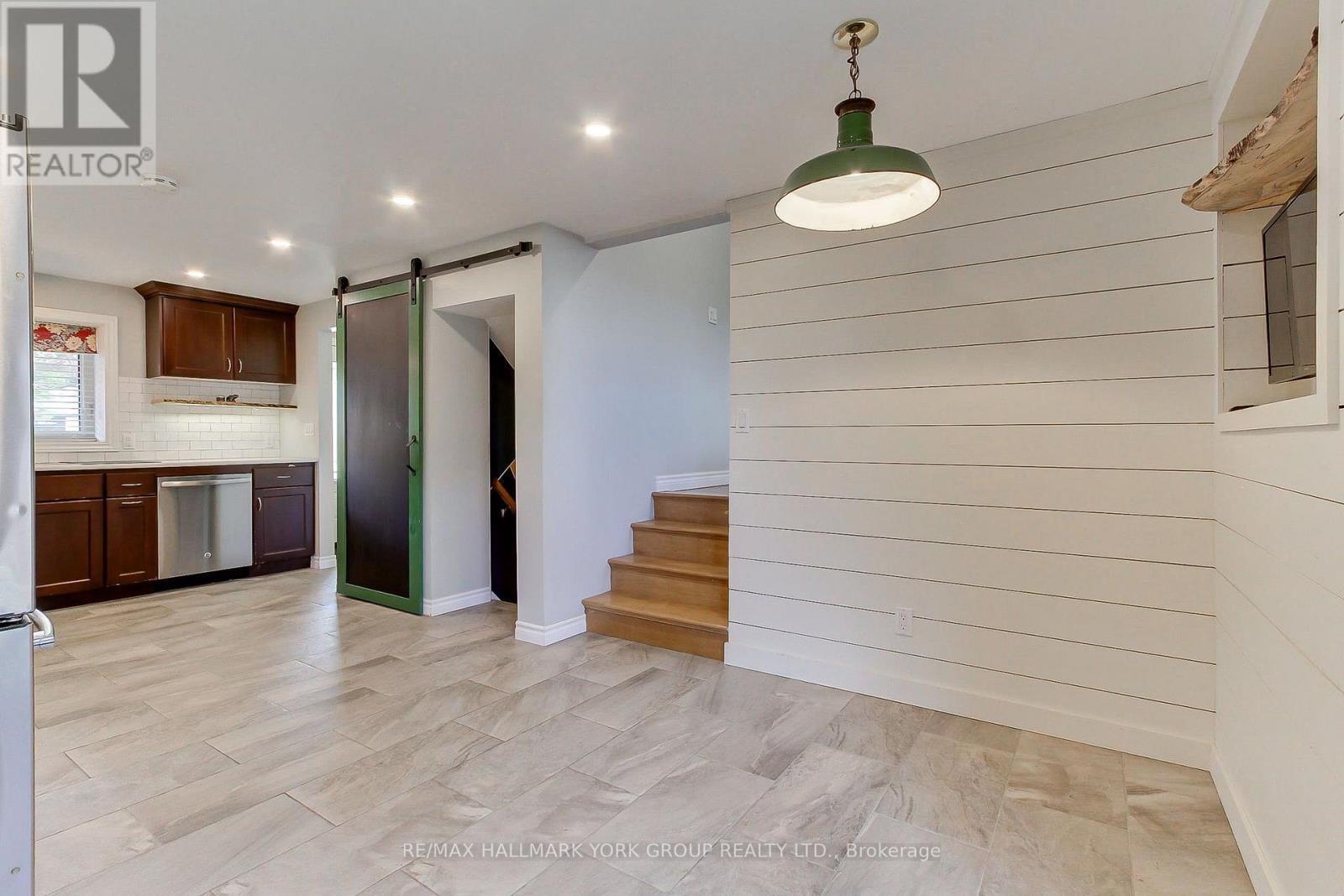 137 Churchill Road S, Halton Hills, Ontario  L7J 2J5 - Photo 16 - W13886294