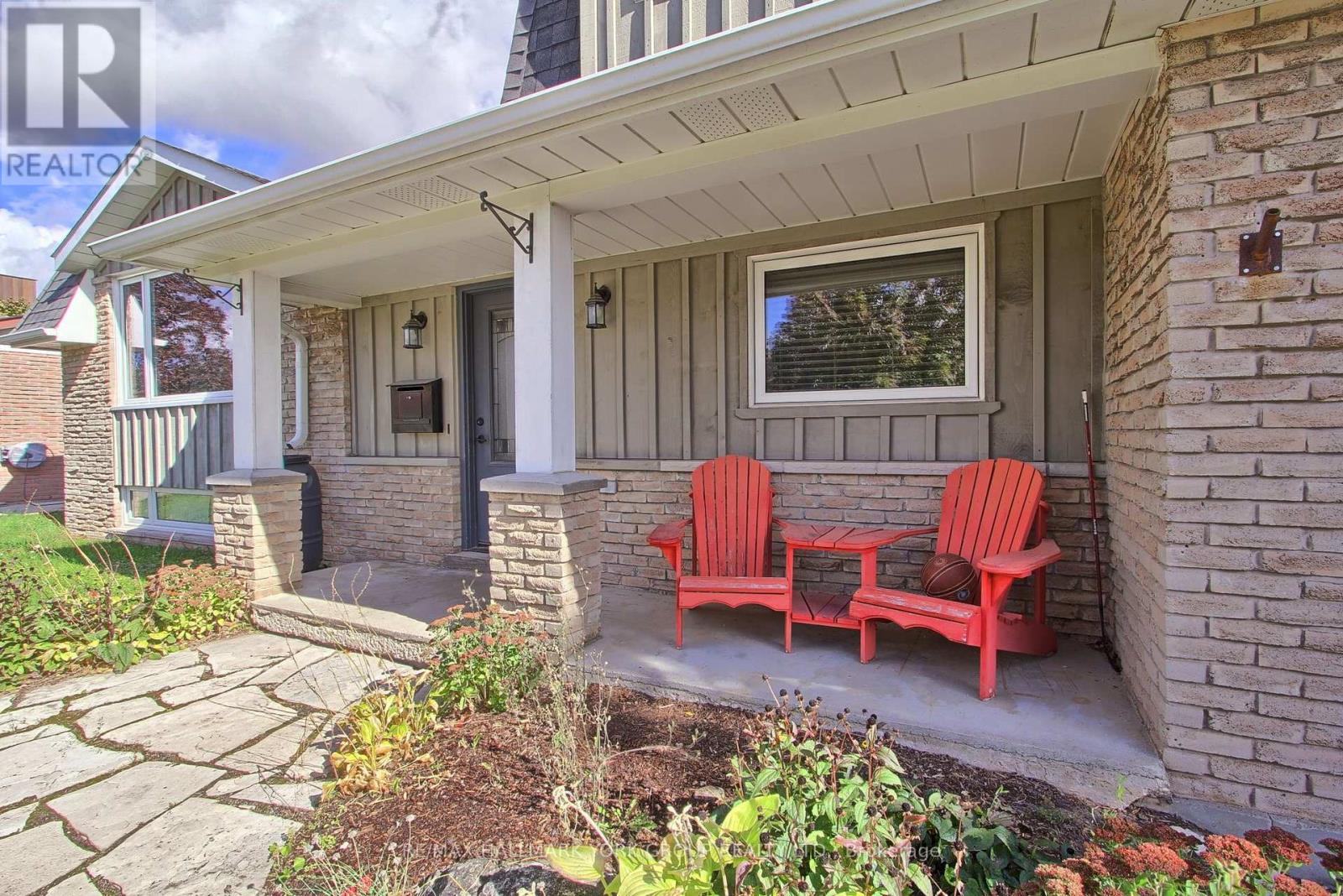 137 Churchill Road S, Halton Hills, Ontario  L7J 2J5 - Photo 4 - W13886294