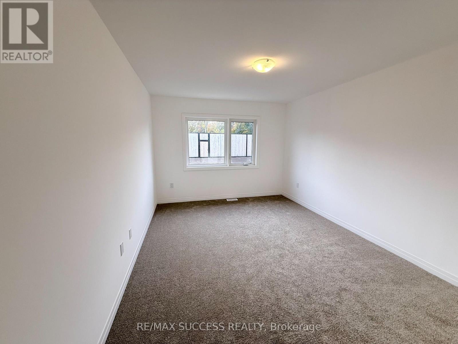 93 Flan Boulevard, Barrie, Ontario  L9J 0E1 - Photo 15 - S13886314