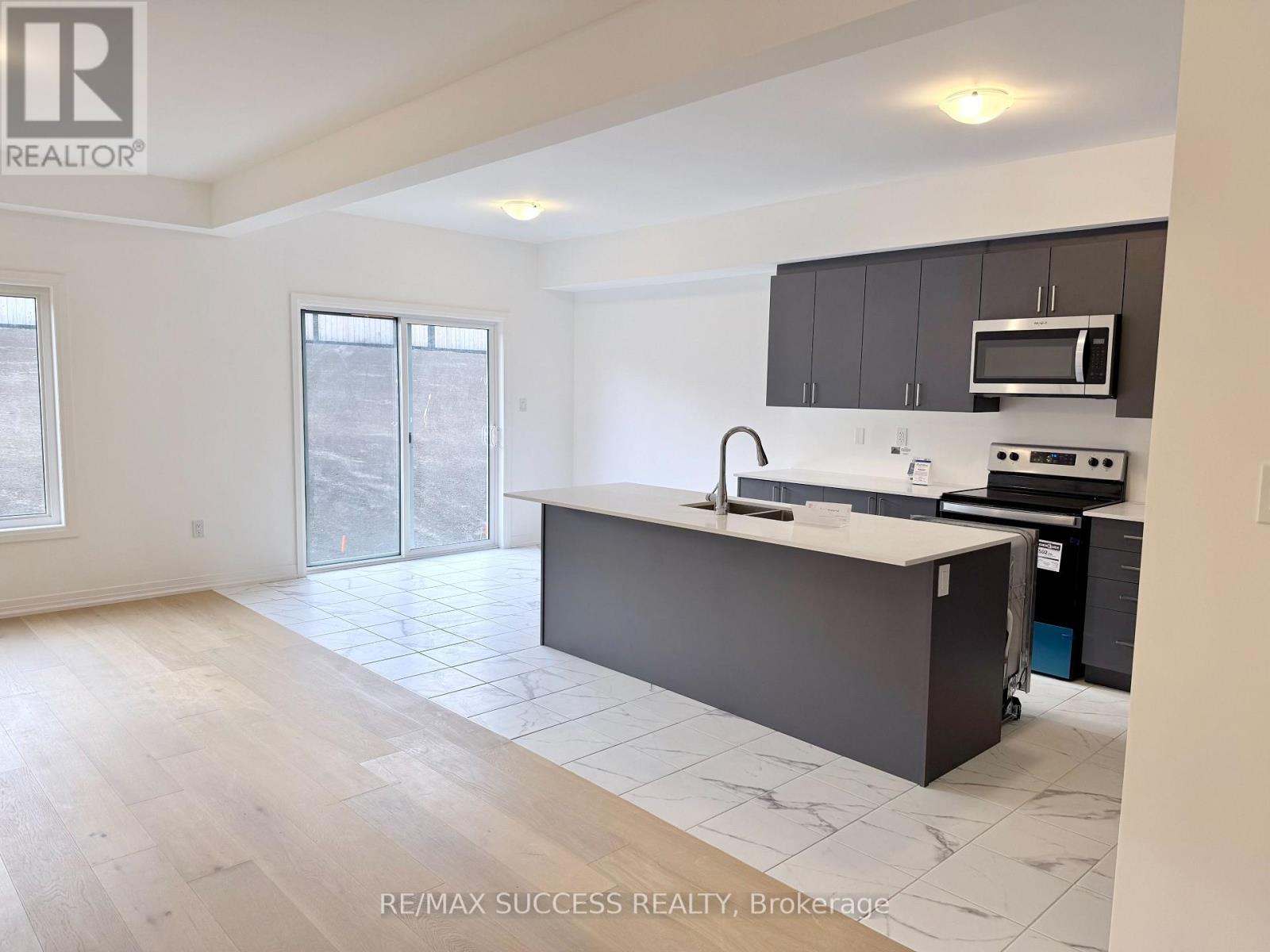 93 Flan Boulevard, Barrie, Ontario  L9J 0E1 - Photo 23 - S13886314