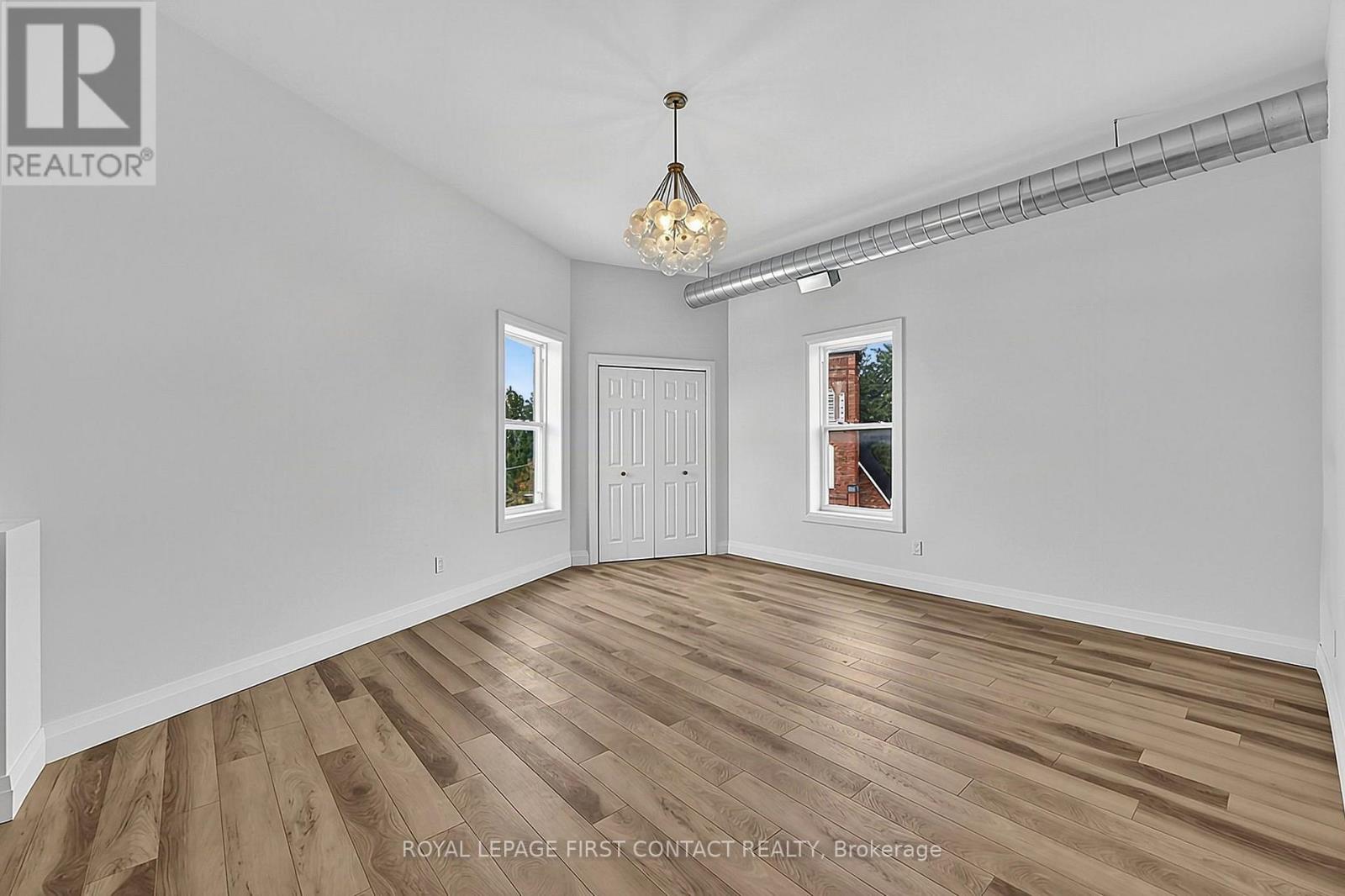 Penthouse - 87 Main Street, Penetanguishene, Ontario  L9M 1S8 - Photo 23 - S13886318