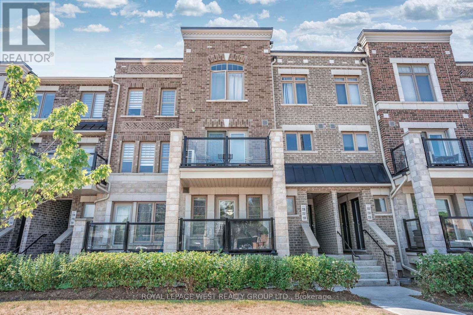 238 - 2355 SHEPPARD AVENUE W, Toronto, Ontario