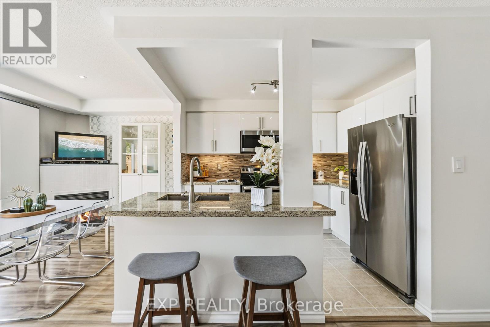 4368 Fairview Street, Burlington, Ontario  L7L 6S6 - Photo 7 - W13886324