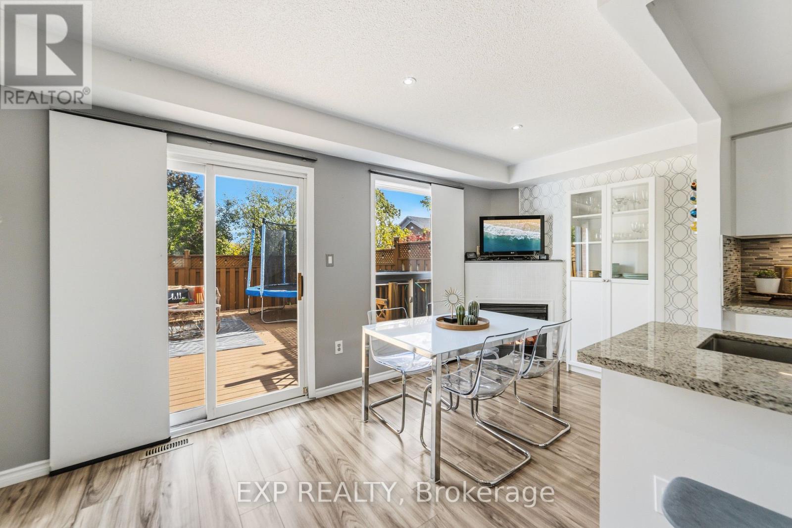 4368 Fairview Street, Burlington, Ontario  L7L 6S6 - Photo 9 - W13886324