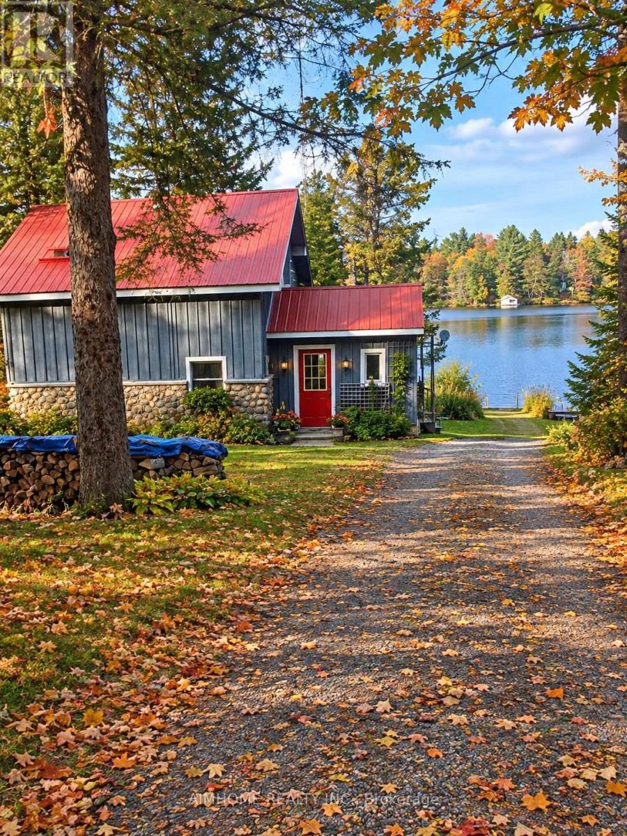 18 AHMIC LAKE ROAD, Magnetawan, Ontario