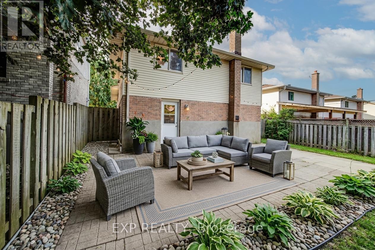 143 Sunrise Place, Kitchener, Ontario  N2B 3S8 - Photo 37 - X13818488