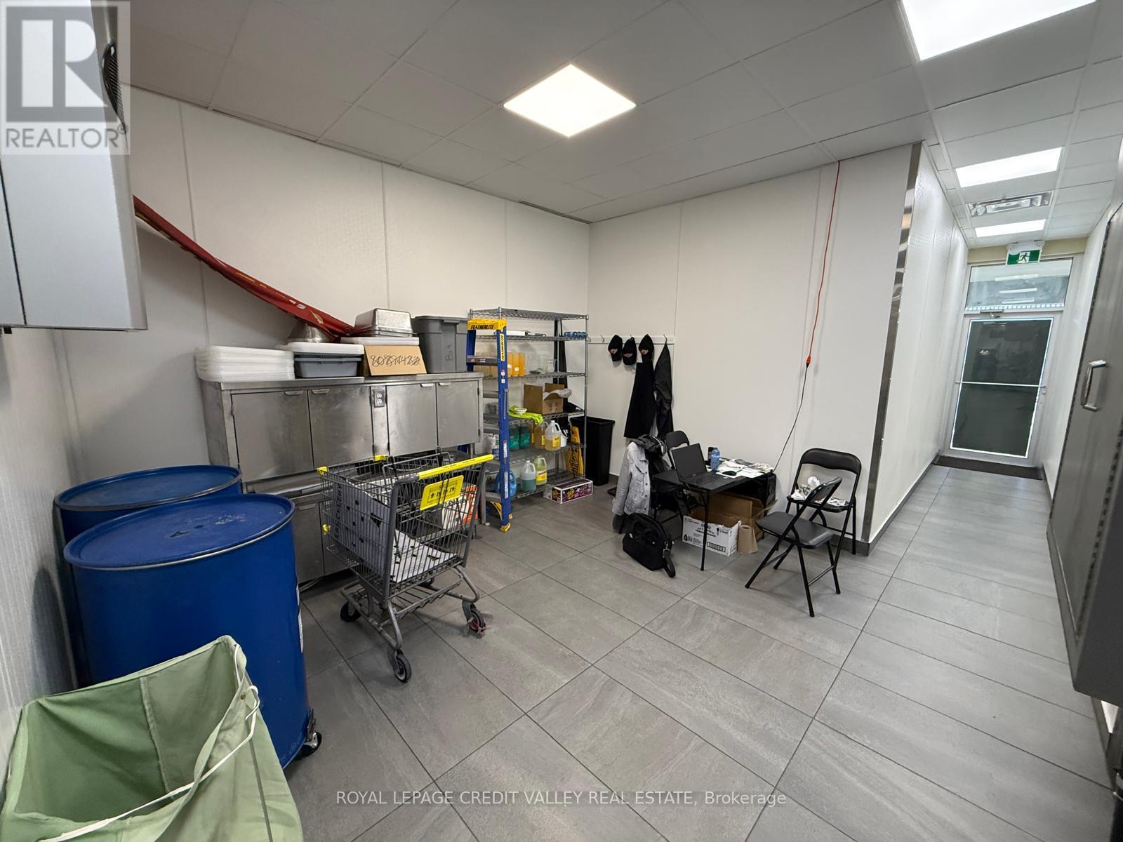 D10 - 400 Scott Street, St. Catharines, Ontario  L2M 3W4 - Photo 17 - X13886024