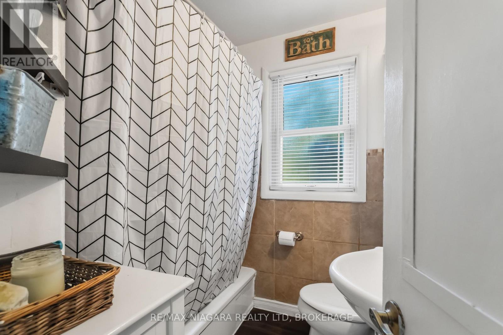 4 Walker Avenue, St. Catharines (Vine/linwell), Ontario L2N 3L6 - Photo 16 - X13886340