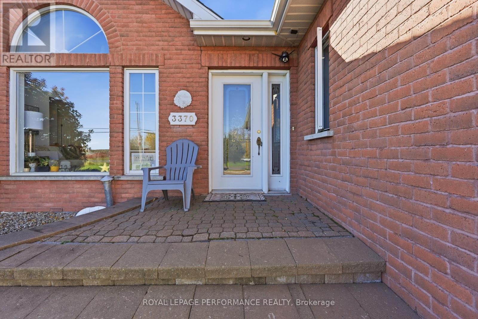 3370 Front Road, Champlain, Ontario K6A 2R2 - Photo 3 - X13886366