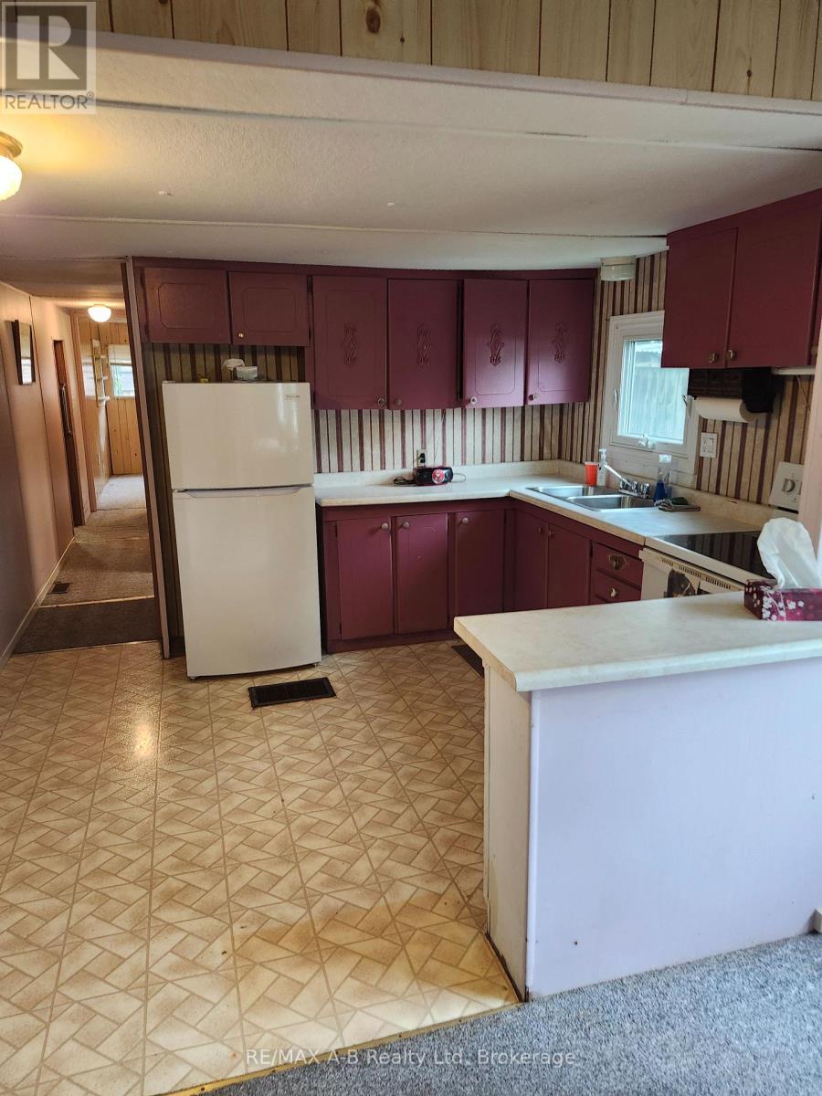 132 Ash Street, Perth East, Ontario  N5A 6S6 - Photo 5 - X13886358