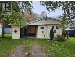132 ASH STREET, Perth East, Ontario
