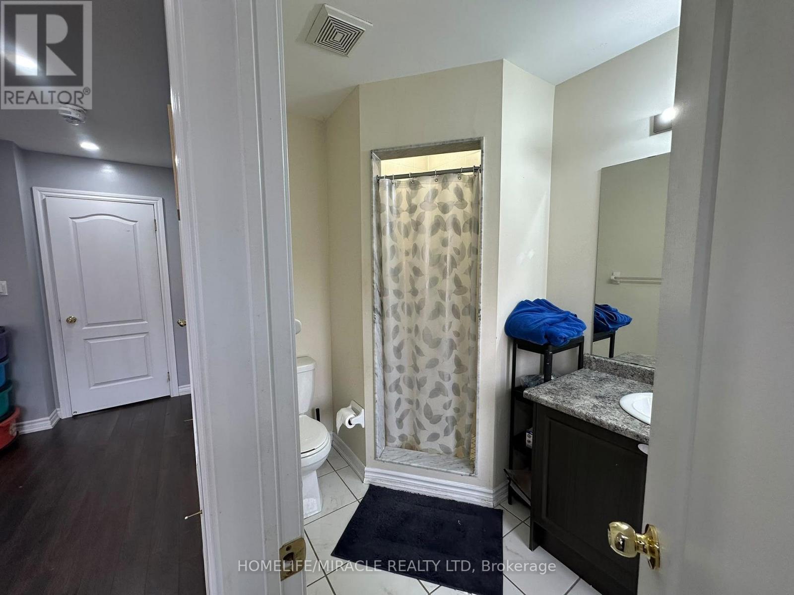 22 Hobart Gardens, Brampton, Ontario  L6Z 0J1 - Photo 16 - W13886336