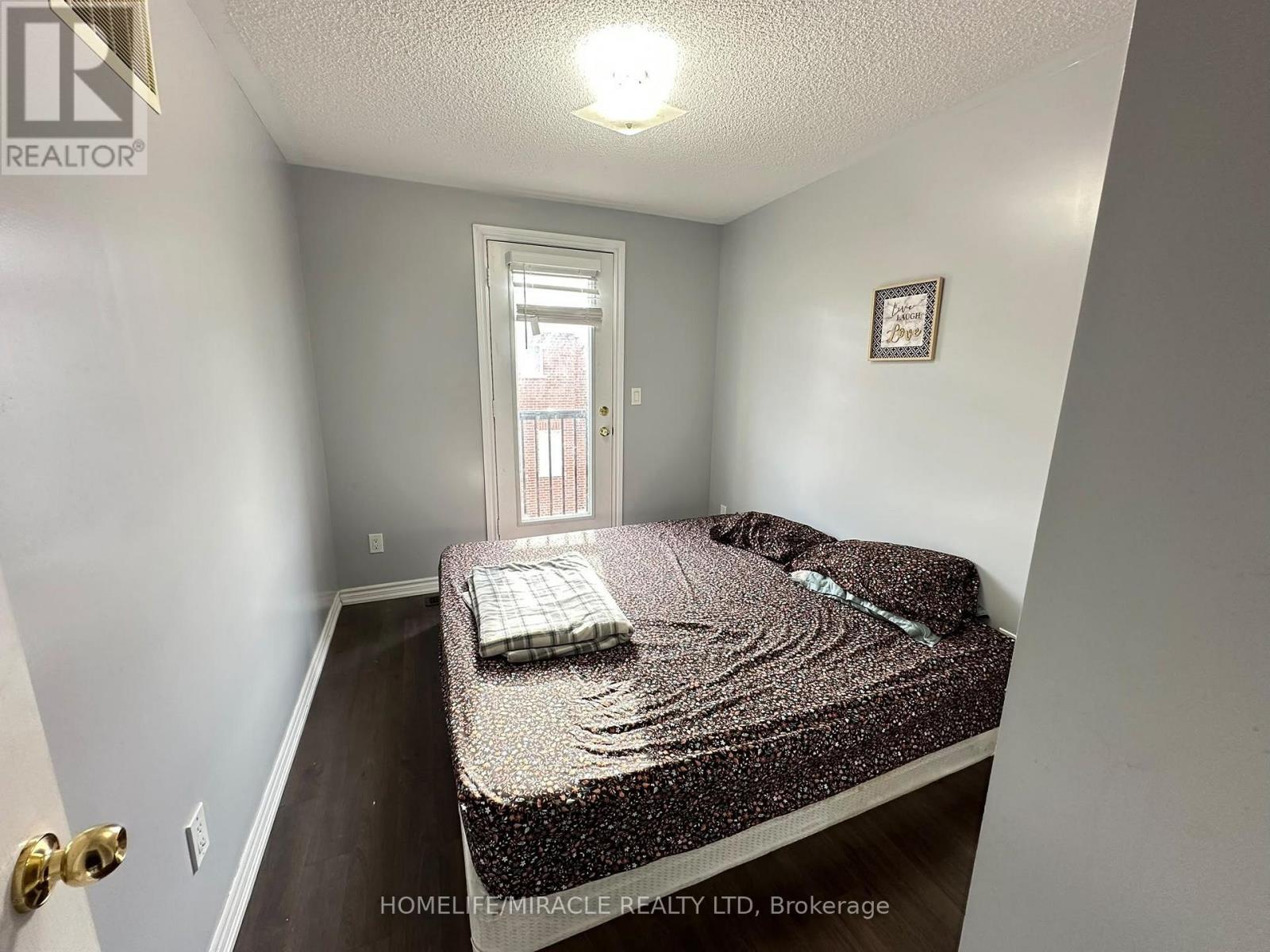 22 Hobart Gardens, Brampton, Ontario  L6Z 0J1 - Photo 20 - W13886336