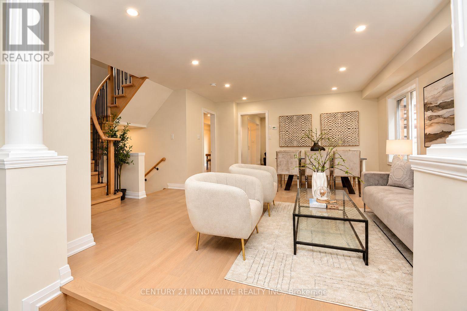 5151 Oscar Peterson Boulevard, Mississauga, Ontario  L5M 7W4 - Photo 3 - W13886370
