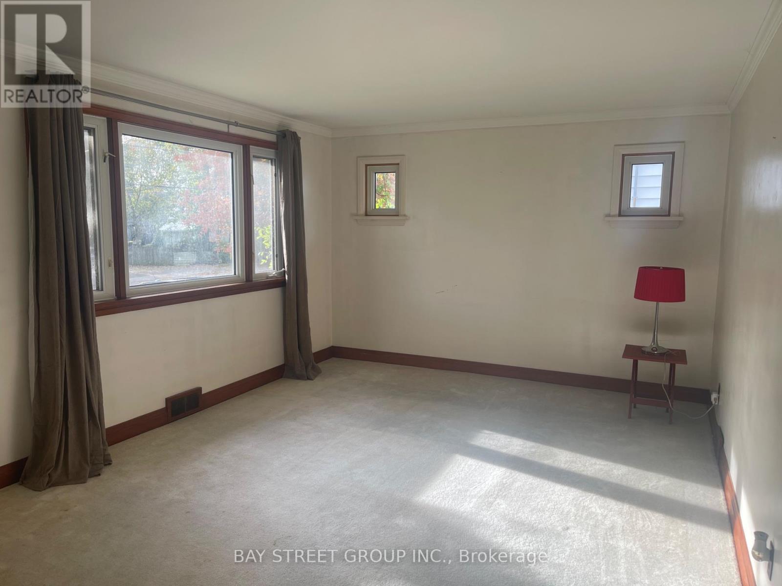 5137 Ontario Avenue, Niagara Falls, Ontario  L2E 3R7 - Photo 7 - X13886364