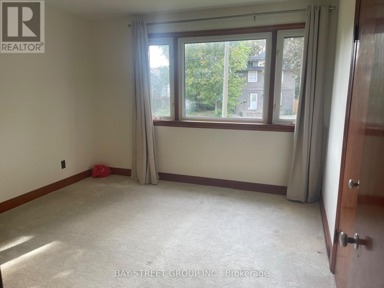 5137 Ontario Avenue, Niagara Falls, Ontario  L2E 3R7 - Photo 9 - X13886364