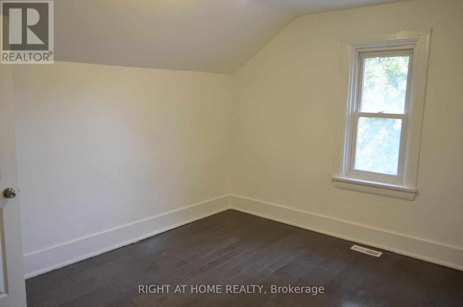 188 Adelaide Avenue E, Oshawa, Ontario  L1G 1Z4 - Photo 15 - E13886378