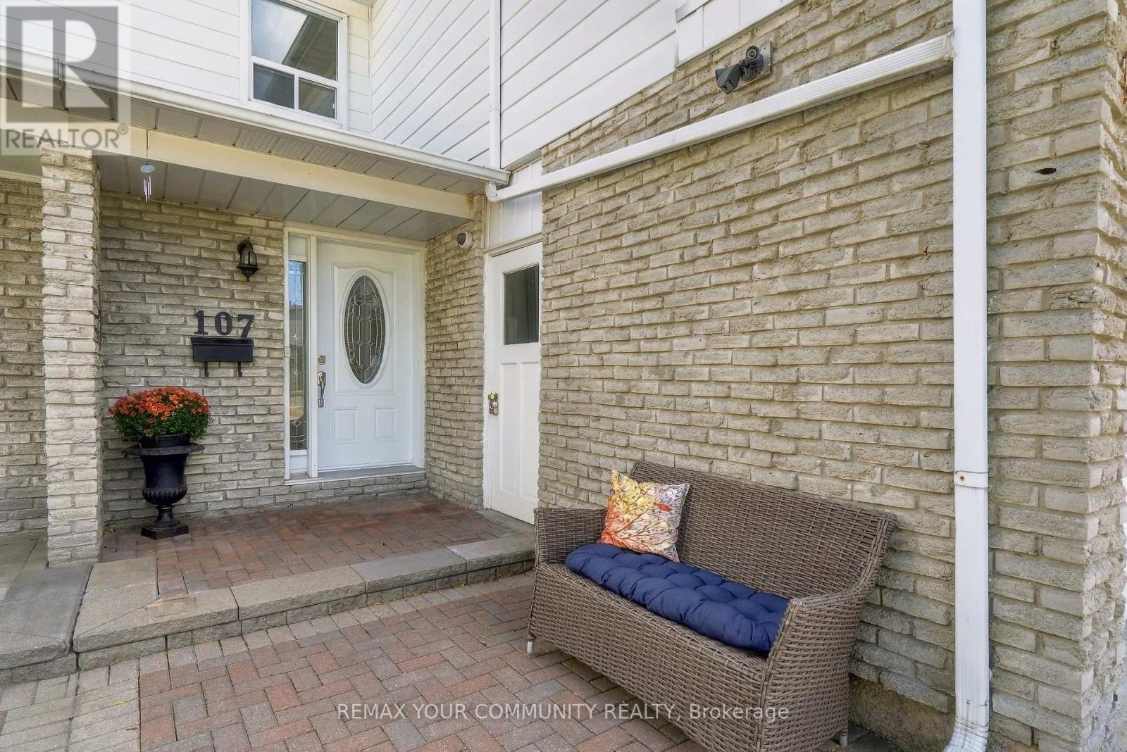 107 Nortonville Drive, Toronto, Ontario  M1T 2G9 - Photo 2 - E13886382
