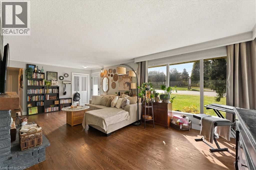 154 Paris Road, Brantford, Ontario  N3R 1J1 - Photo 7 - 40870607