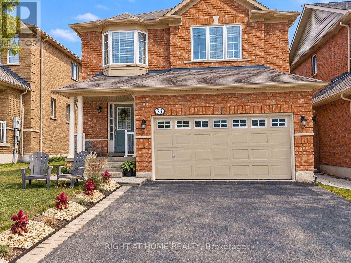 WALKOUT BASEMENT - 23 LARK CRESCENT, Richmond Hill, Ontario