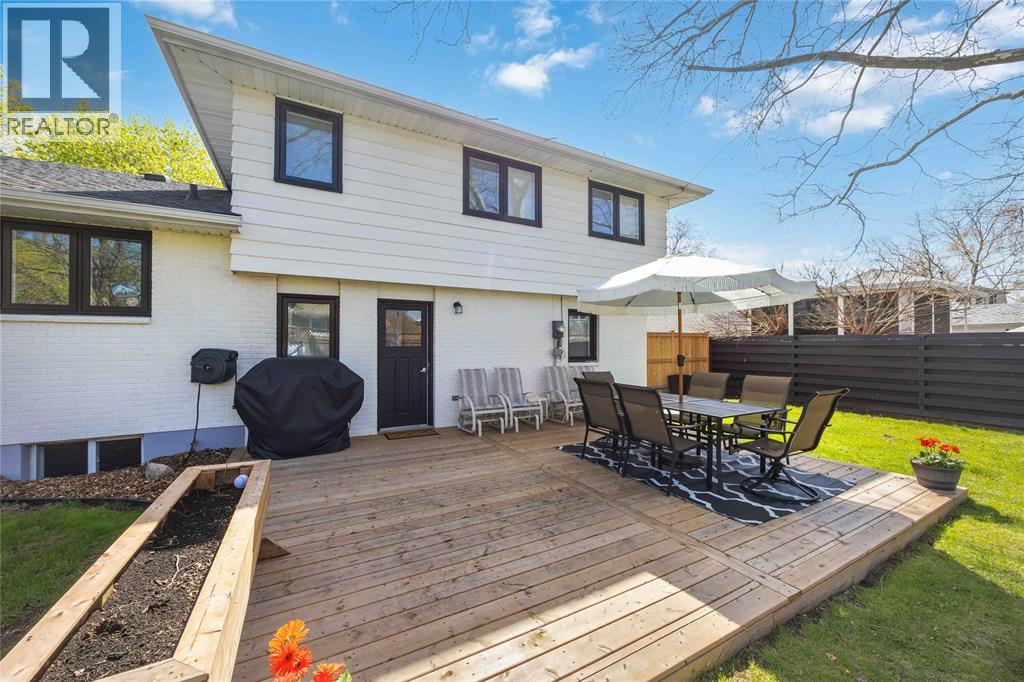 1405 Murphy Road, Sarnia, Ontario  N7S 2Y8 - Photo 41 - 26025015