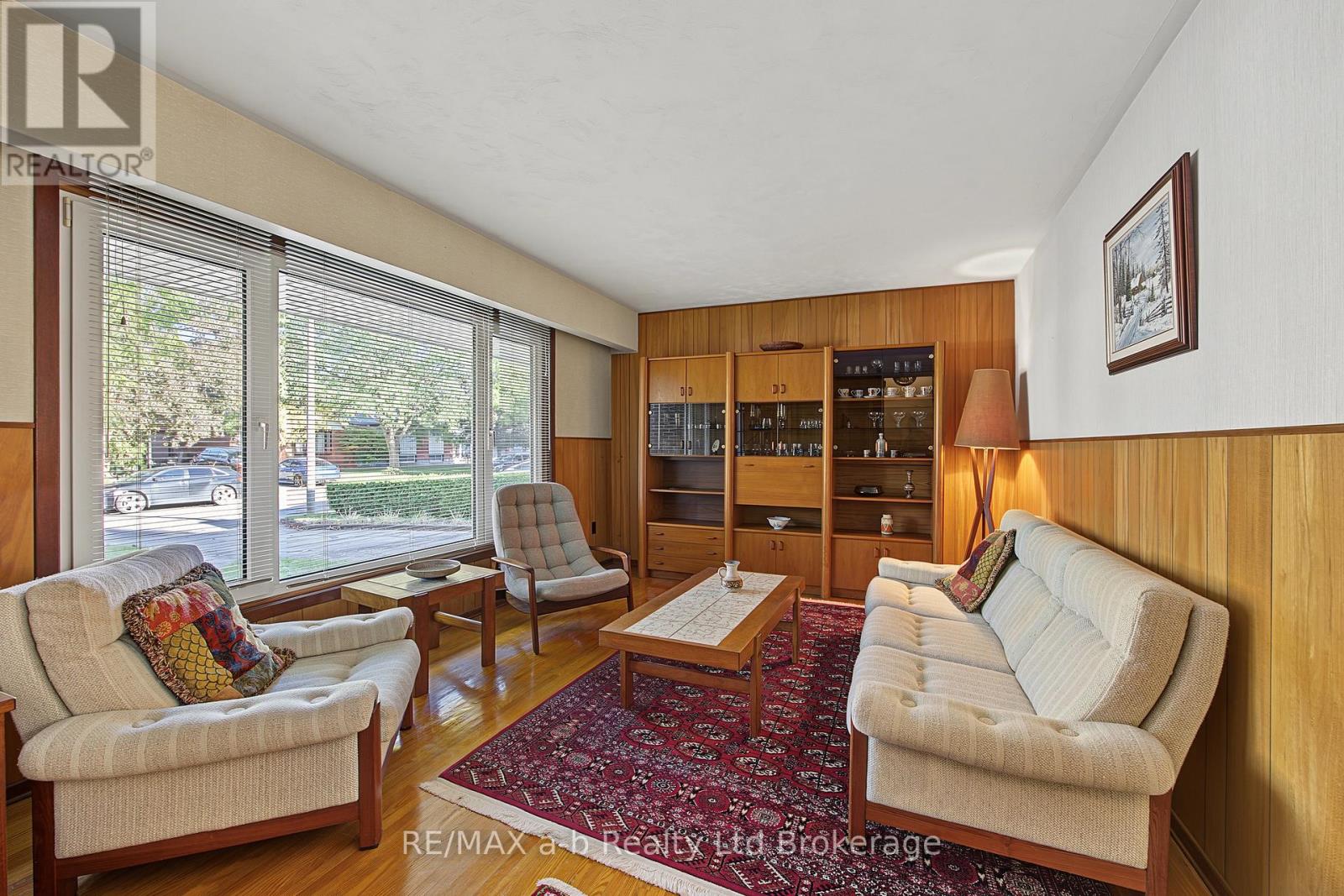 20 Pinecrest Avenue, Cambridge, Ontario  N1R 2Y8 - Photo 5 - X13886394
