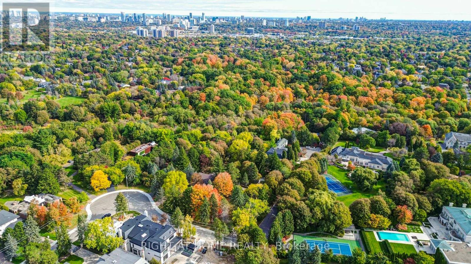 48 The Bridle Path, Toronto, Ontario  M2L 1C8 - Photo 4 - C13845878