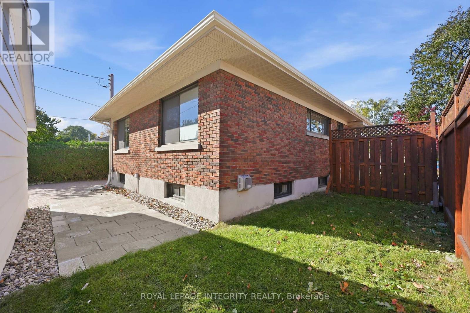 2007 Dorval Avenue, Ottawa, Ontario  K1G 2N6 - Photo 33 - X13879566
