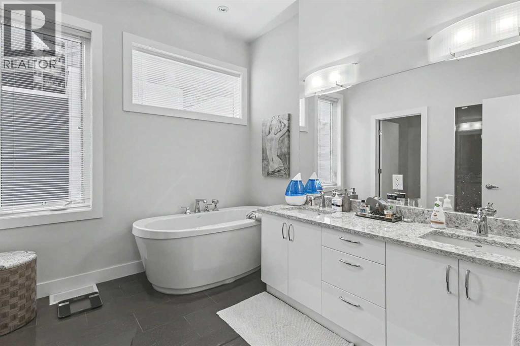 304, 20 Brentwood Common NW, Calgary, Alberta  T2L 2L7 - Photo 19 - A2351158