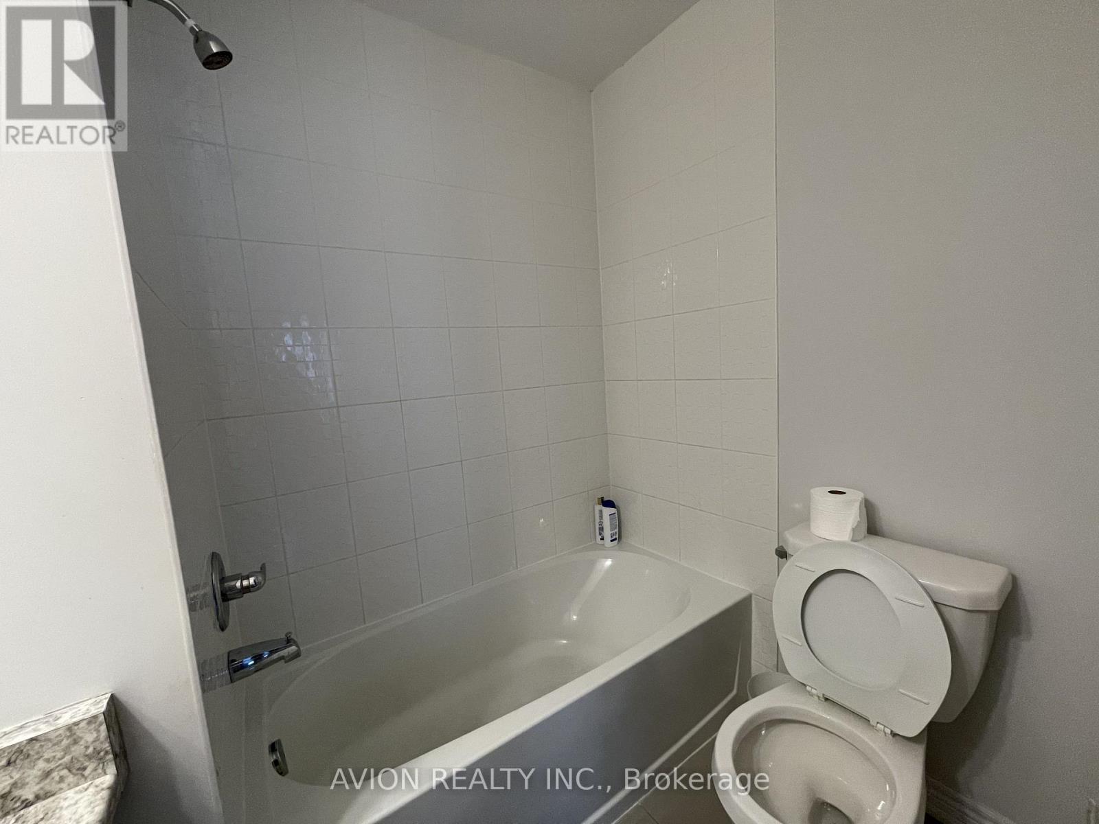Coach House - 542 Whites Hill Avenue, Markham, Ontario  L6B 0Z3 - Photo 10 - N13886458