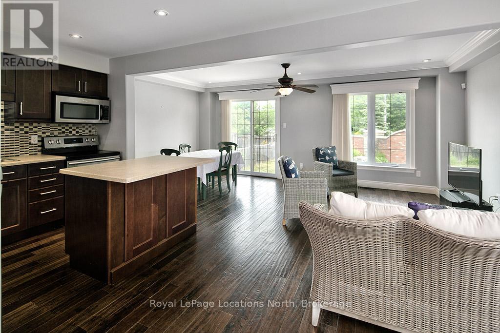 67 Barr Street, Collingwood, Ontario  L9Y 0E6 - Photo 6 - S13886470