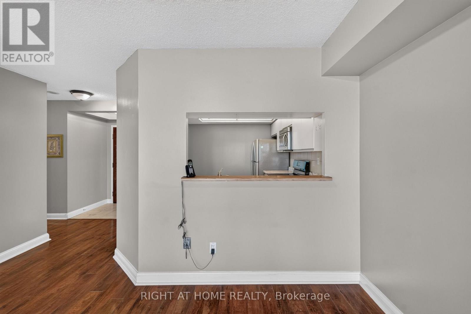 708 - 22 Hanover Road, Brampton, Ontario L6S 5K7 - Photo 11 - W13886460